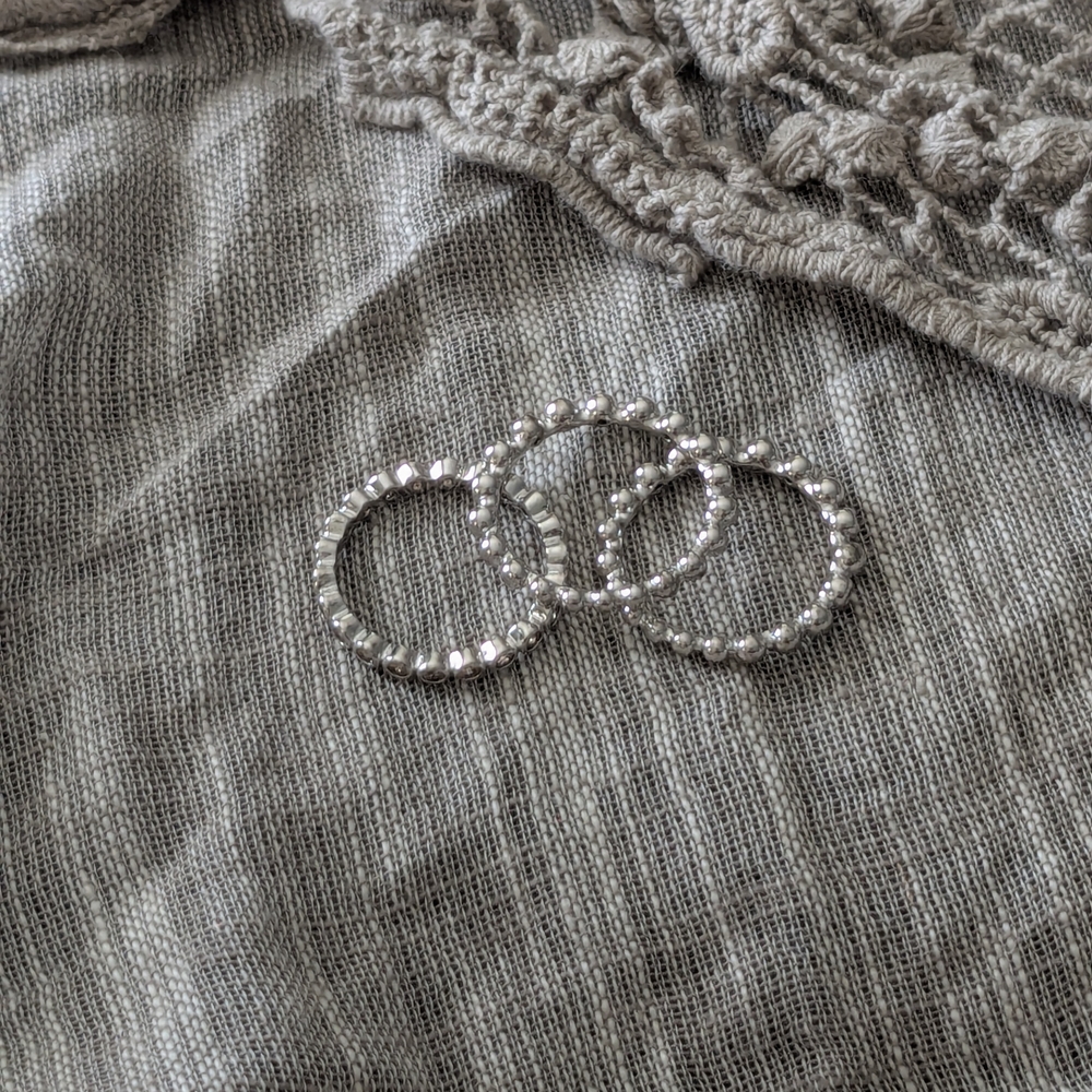 Elegant Silver Stacked Ring Set - Picture 3 of 3